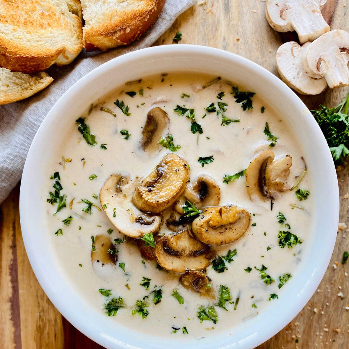 apinchofsaltbd's tweet photo. Mushroom Soup. Super yummy and healthy at the same time.
↪️https://t.co/HTTb7B9fy5
↪️https://t.co/bbUuyJOjvt
#vegetablesoup
#healthylifestyle 
#dietrecipe https://t.co/o1jBn6t18j
