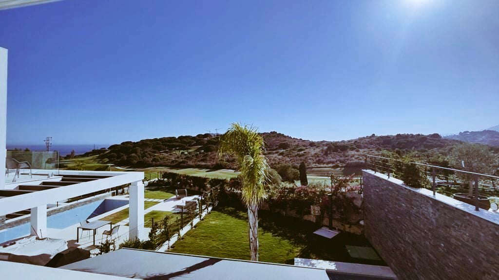 bromleymarbella's tweet photo. Loving 😍 this fabulous property in Cabopino with Golf &amp; Sea Views❣🌊⛳
https://t.co/ZZQsD4wg0V
📩Enquiries@bromleyestatesmarbella.com
☎+ 34 952 939 460
DM https://t.co/onNpQwEZ6a