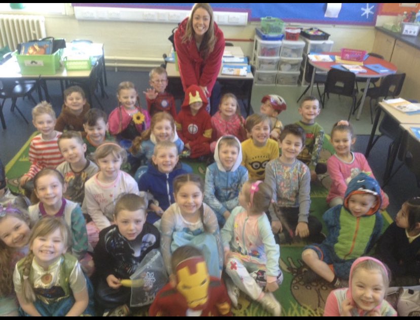 Mrs Hinde tweet media