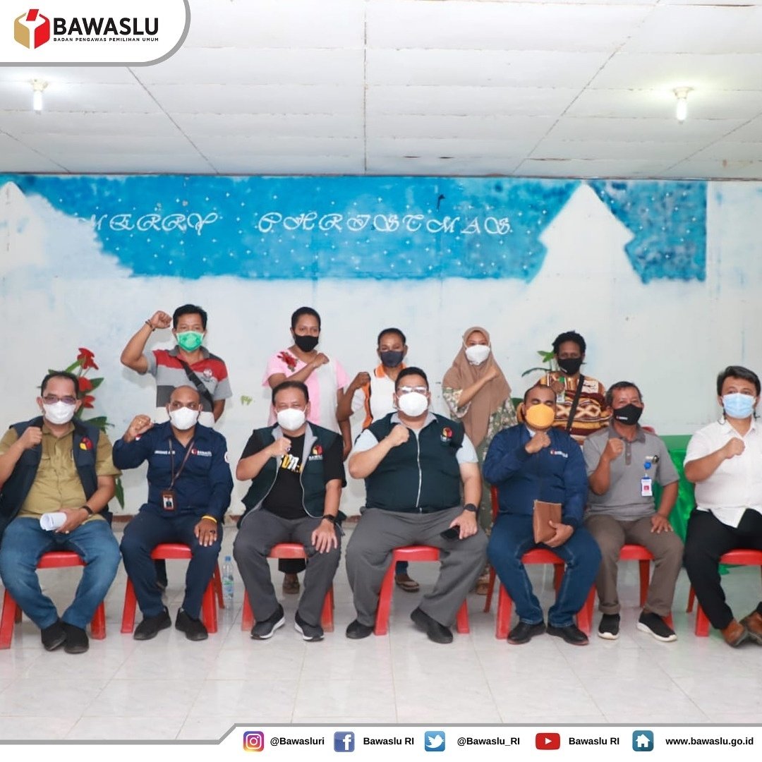 bawaslukotacrb's tweet photo. melaksanakan pengawasan PSU yang akan dilaksanakan pada 17 Juli 2021. Bimtek ini juga diharapkan dapat memperkuat solidaritas para jajaran pengawas TPS pada PSU Boven Digoel.
#PSU
#BovelDigoel
#PSUBovenDigoel
#Pilkada2020
#repost @bawaslu_RI @Bawaslu_Jabar
#bawaslukotacirebon https://t.co/b0SGqvrFcE