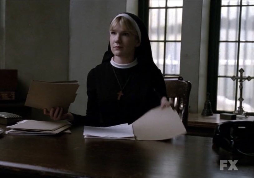 ً (@hourlyasylum) on Twitter photo 