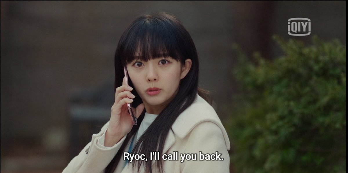 friedchickyen's tweet photo. Maha dropped the phone call with Ryoc after seeing La Lima. Yep, girl has got her priorities straight LMAO

#Imitation #ImitationEp11 https://t.co/1EiFhh9aVi