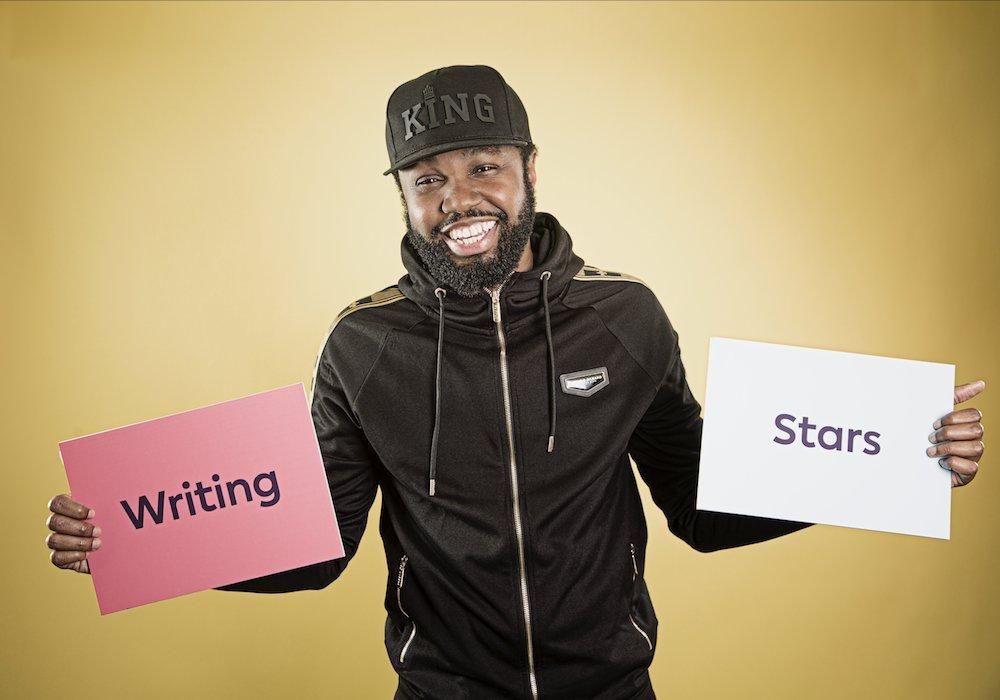 PLCommunities's tweet photo. We're giving away 1,000 copies of 𝗕𝗲𝗮𝘂𝘁𝗶𝗳𝘂𝗹 𝗔𝗺𝗯𝗶𝘁𝗶𝗼𝗻, our #PLWritingStars book featuring poems by our primary school competition winners and friends of the #PL 📚
Claim yours before they run out ➡️ https://t.co/mqkby3b4rQ https://t.co/2HWZantX1n