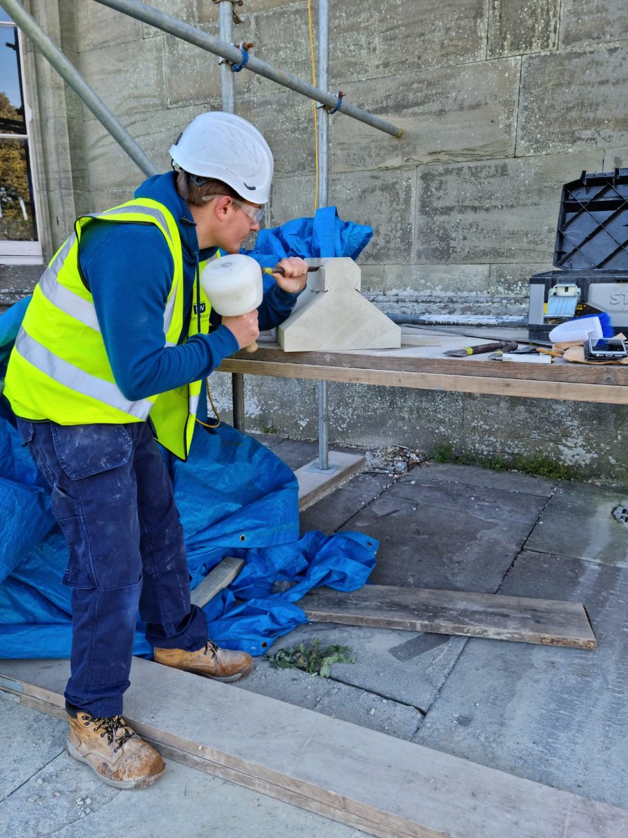 John_WeaverLtd's tweet photo. Repairs progressing well @Margampark #castle #loveconstruction #heritage #stoneworkrepairs #conservation @NPTCouncil https://t.co/N8Nd0yDIgy