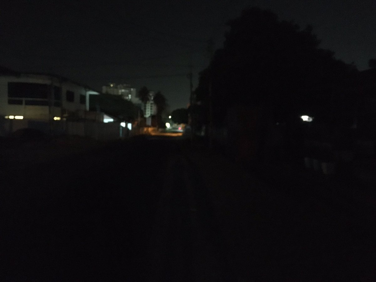 TIMA_OFFICIALgh's tweet photo. Residents of Osu cry out for more streetlights in their vicinity https://t.co/0EIxkxeRpI https://t.co/UeBCJpKrMP