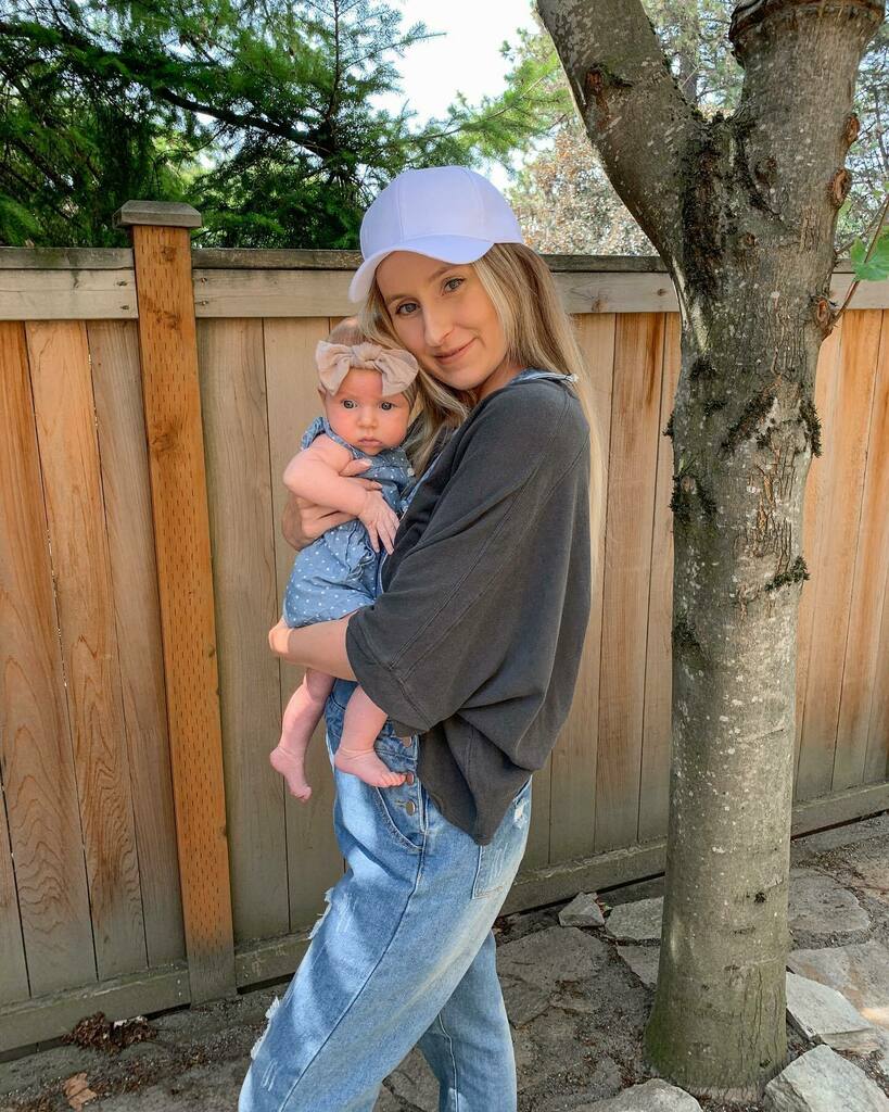 neutralconcept's tweet photo. Happy Friday ✨ I tried to get a matching outfit but she decided to poop and pee on TWO denim rompers before getting this photo 😜 These overalls have been my favorite easy summer mom look and oh so comfy! I also picked up this slouchy @freepeople shirt that is perfect for lay… https://t.co/BXhCimnemn