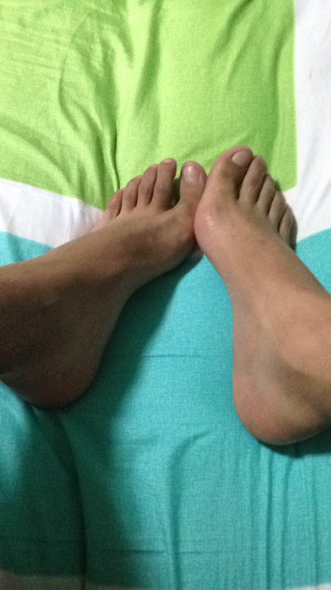 SantiagoFeet2's tweet photo. Saquen las patas.
Quien dé Atizapán o Nicolás Romero
#gay #feet #feetlove #feetboy #feetCDMx #feetworshi̇p #fetichedepies https://t.co/ipMk5Agt68