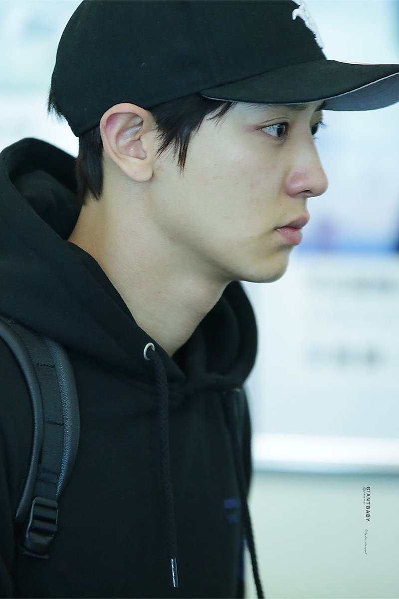 Loey_loveyou99's tweet photo. "EXO BARE FACE"  
   
      -  A THREAD - https://t.co/h8iBjFL54H