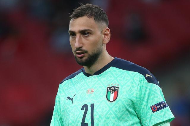 lequipe's tweet photo. Pour le moment, le nouveau gardien du PSG Gianluigi Donnarumma s'est vu attribuer le 50. Mais il n'est pas certain qu'il conservera ce numéro de maillot https://t.co/XejPpTOaia https://t.co/uu7yrZMLFH