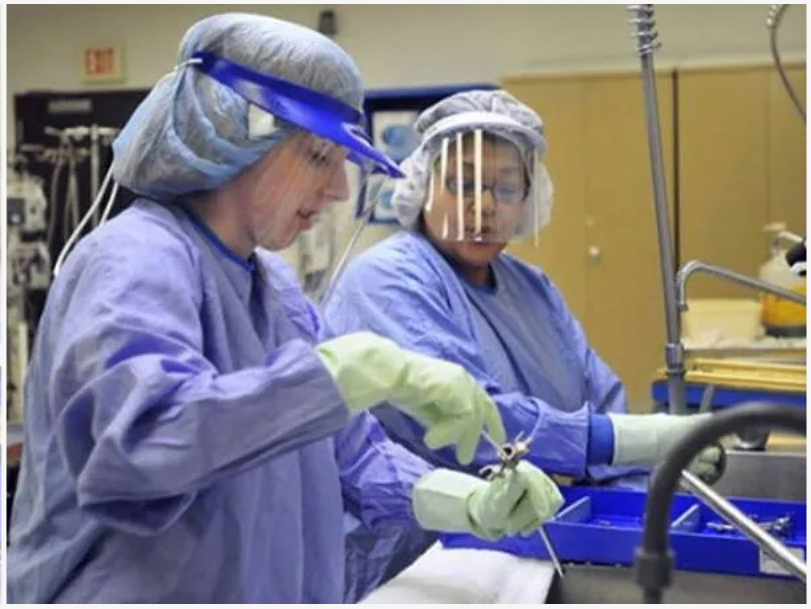Sterileprocessu's tweet photo. THIS COULD BE YOU IN 11 MONTHS WORKING IN THE STERILE PROCESSING DEPARTMENT OF A HOSPITAL. LET US SHOW YOU HOW AT https://t.co/199CzGCLQy or (267) 627-4817. #sterileprocessingu #medicaltraining #12monthstraining #spufamily https://t.co/AdMTHXJIUD