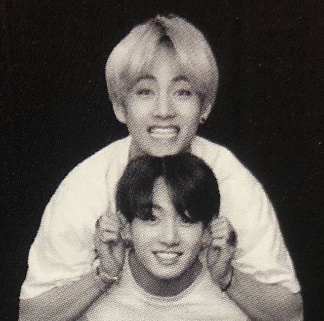 taekook pic bot (@kvpicbot) on Twitter photo 