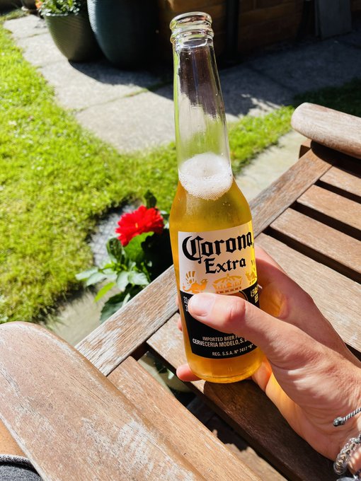 Mad hot this afternoon 🥵 https://t.co/8KR4f29AxR