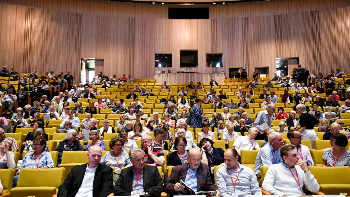 Investor advocates are suing the SEC to challenge its changes to the 14a-8 shareholder proposal rules. The SEC may not be too keen on defending, as the agency noticed the rule in its RegFlex filing. My latest: bit.ly/3kroxyM #SEC