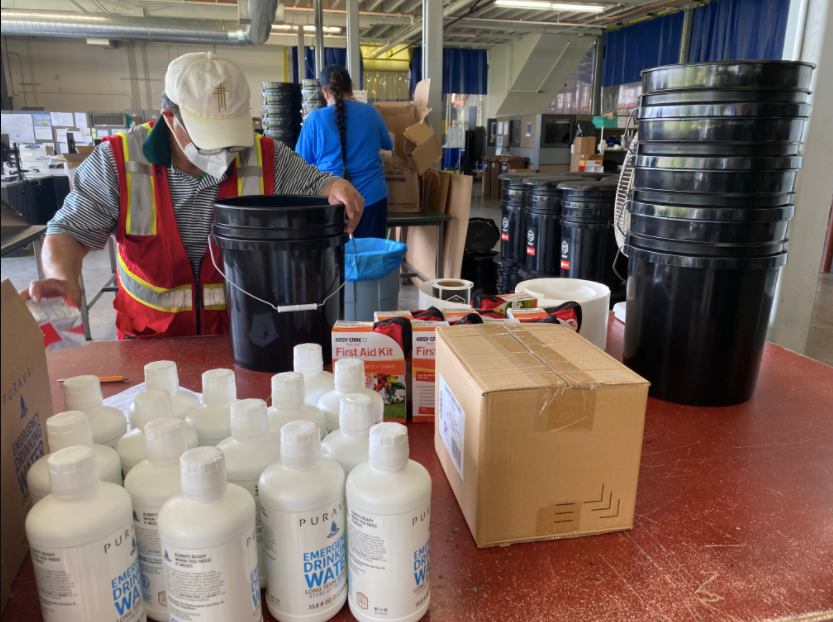 As big fans of #DisasterPreparedness, our #SCS team is proud to be helping assemble @cascadiaquakekits 3-day #emergencykit Check out their site to learn more about all their kits and #staysafe ! cascadiaquakekits.com