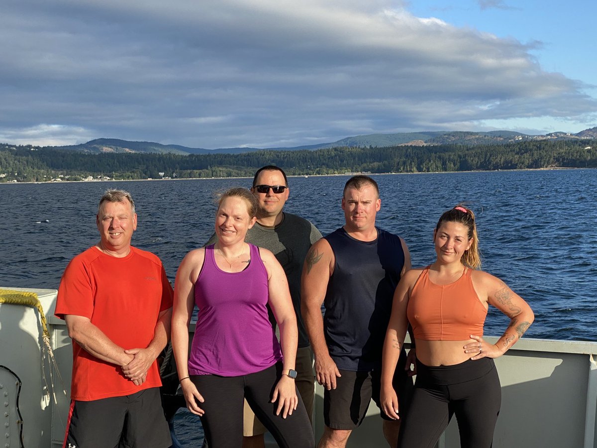 Last workout with my swolemates 💪🏻this morning! I will definitely miss these moments on the upper decks with the ☀️ and 🏔!@HMCSBrandon #NoPainNoGain #mbf