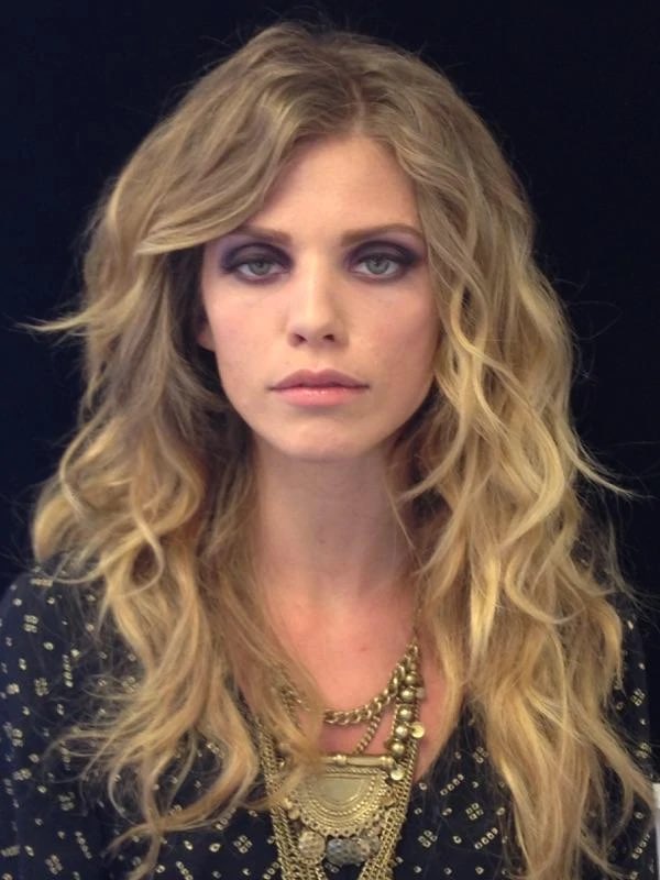Happy birthday to AnnaLynne McCord, who appeared as aspiring musician Delilah in the pilot episode of Lucifer. 