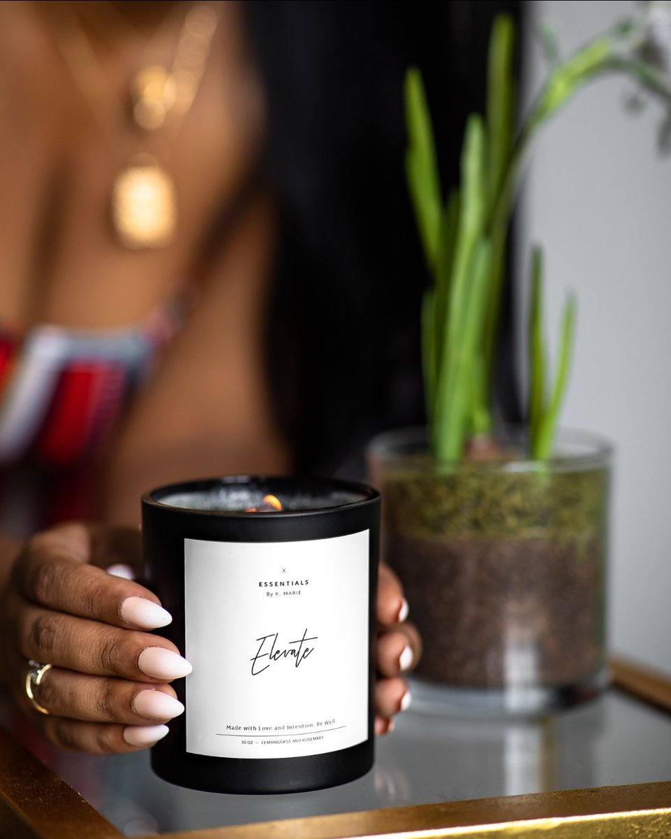 _essentialsx's tweet photo. Are you a content creator? 📸

ESSENTIALS by K. Marie is a luxury aromatherapy brand, we are searching for like-minded creatives.  🌱

Does this sound like YOU? DM US to learn more about joining our ESSENTIALS Ambassador Program! #essentialsxkmarie #jointheVIBE 💫 https://t.co/SMYleF2Ptq