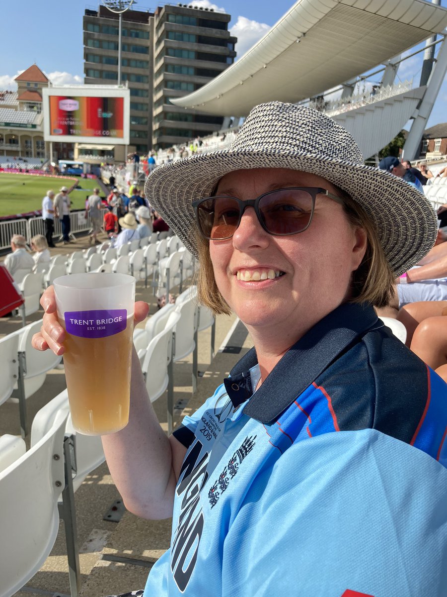 Rachel Saville tweet media