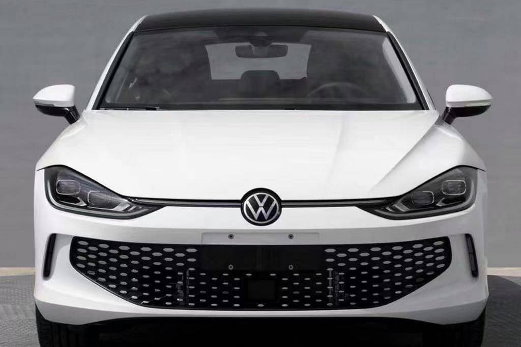 soloautos's tweet photo. Les presentamos al Volkswagen Lamando, un sedán exclusivo para China con diseño atrevido ¿Les gustaría tenerlo en nuestro mercado?
📰➡️ https://t.co/shxH65B9yW @Volkswagen_MX #Lamando #sedán #Volkswagen #China https://t.co/SML3L7UwA9
