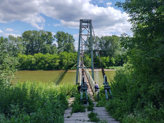 Хроники отпуска. День пятый. Поездка в Академгородок через МЖК, Пед, Первомайку и Кольцово https://t<a href="/tag/%D0%BC%D0%BE%D0%BD%D1%81%D1%82%D1%80%D0%B0%D1%86%D0%B8%D1%8F2020"class="tags"><span>#монстрация2020</span></a>