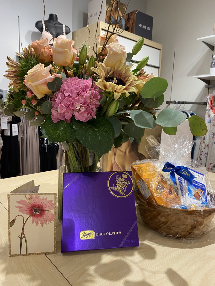 Feeling the love from our #sales reps and #suppliers. Thank you for your best wishes and treats! ⁦<a href="/MAStuart11/">Melissa Stuart</a>⁩ ⁦<a href="/anita1886_CA/">Anita Canada</a>⁩ ⁦<a href="/PrimaDonna_bra/">Primadonna Lingerie</a>. #Lingerie