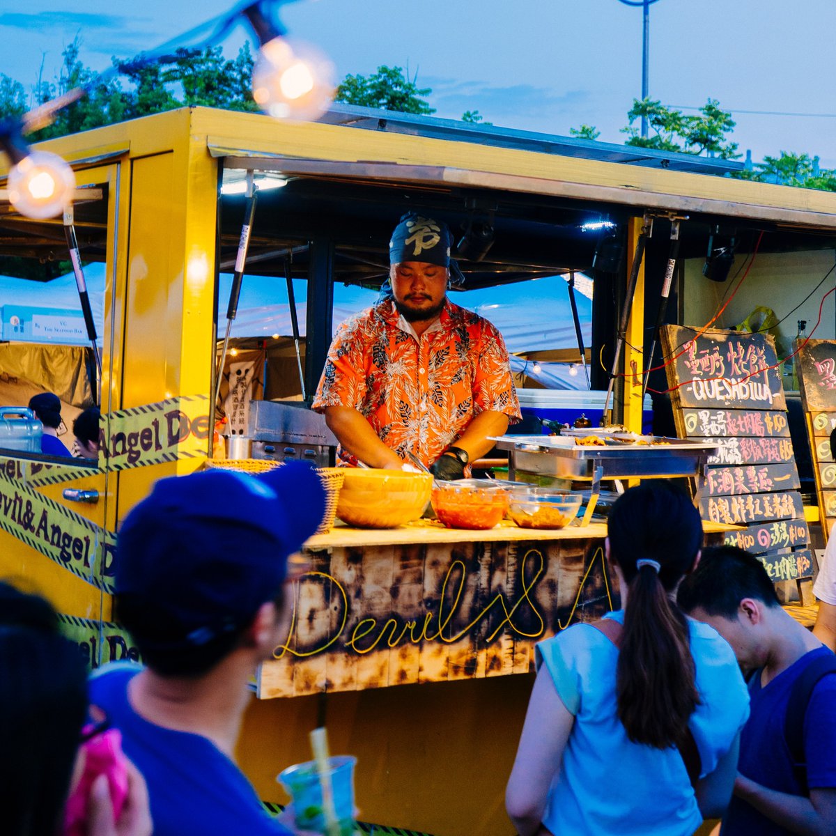 305area's tweet photo. People in Miami are always on the go, so why not have food the same way? If you want to appreciate the smaller, but still delicious, restaurants in the 305, check out our list of the best food trucks in Miami!
https://t.co/ejvbej6bgV

#305area #thingstodoinmiami #bestfoodtrucks https://t.co/czuQuBiaiz