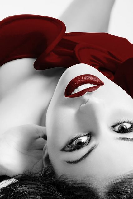 DarkLyalSoul's tweet photo. Every game shouldn't have a time to end
every fire has to burn
So... What would be the fun of the expression:
Come hot... I'm boiling
If I didn't burn you whole...
#EvilGame #FridayNight https://t.co/OzQOznQgy5