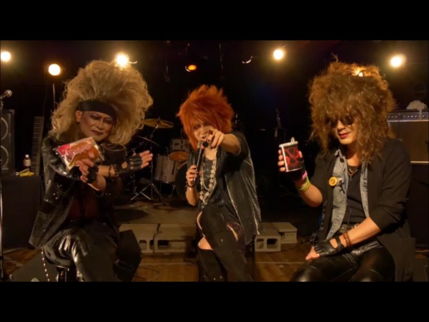 xja_m_pan's tweet image. 気を取り直して…なりふりかまわず収録GIGの配信を再開するぜ〜、てめぇら、早朝バズーカのノリでいけよ〜

善意の拡散、助散もよろしく頼むぜ、おぃ

youtu.be/nU_JYWs4ZNE