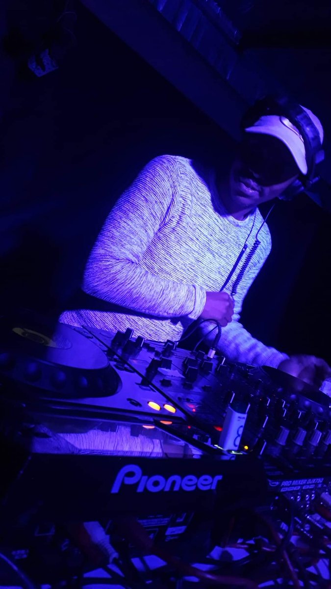 Thee_DjLogic's tweet image. Music Unites ❤️ 

we always serve good music to the people 
#EmpathOfSoul #SoulfulHouse