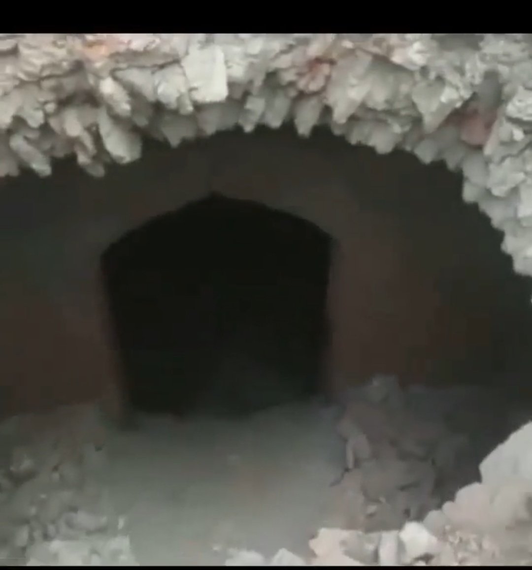 gurveerb91's tweet photo. Demolition in Amritsar of Historical Caves must be stopped. Otherwise Punjabi culture will be vanished. #savepunjab #punjab #sikhism #Amritsar #Harmandersahib https://t.co/xhMZPNEbG1