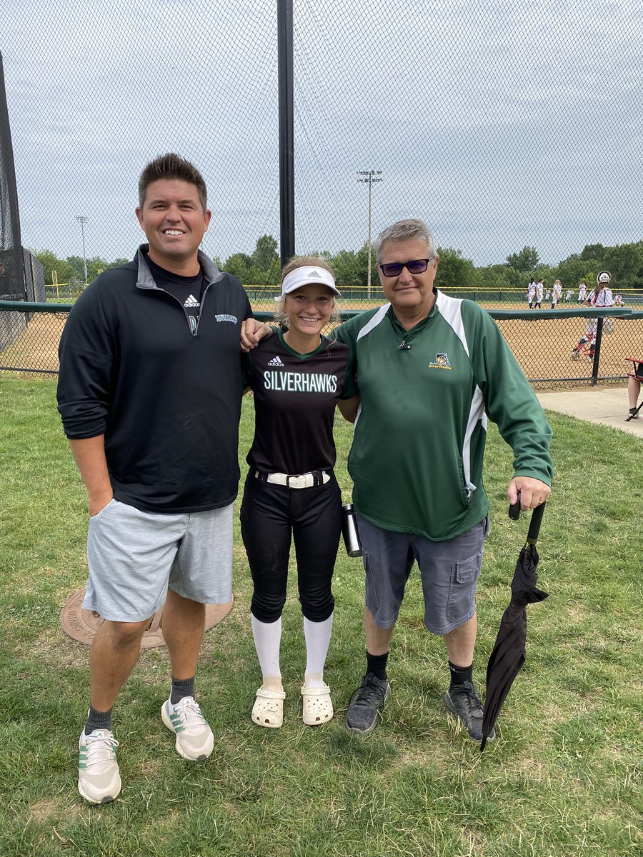 ashleechantos07's tweet photo. I am super excited to announce that I have verbally committed to Winona State University to continue my academic and athletic career! I can’t wait to play in this amazing program. Big thank you to my coaches, family, and teammates! @SilverHawkSball @CoachThijs @WinonaStateSB 💜🥎 https://t.co/yds2GUd5EO