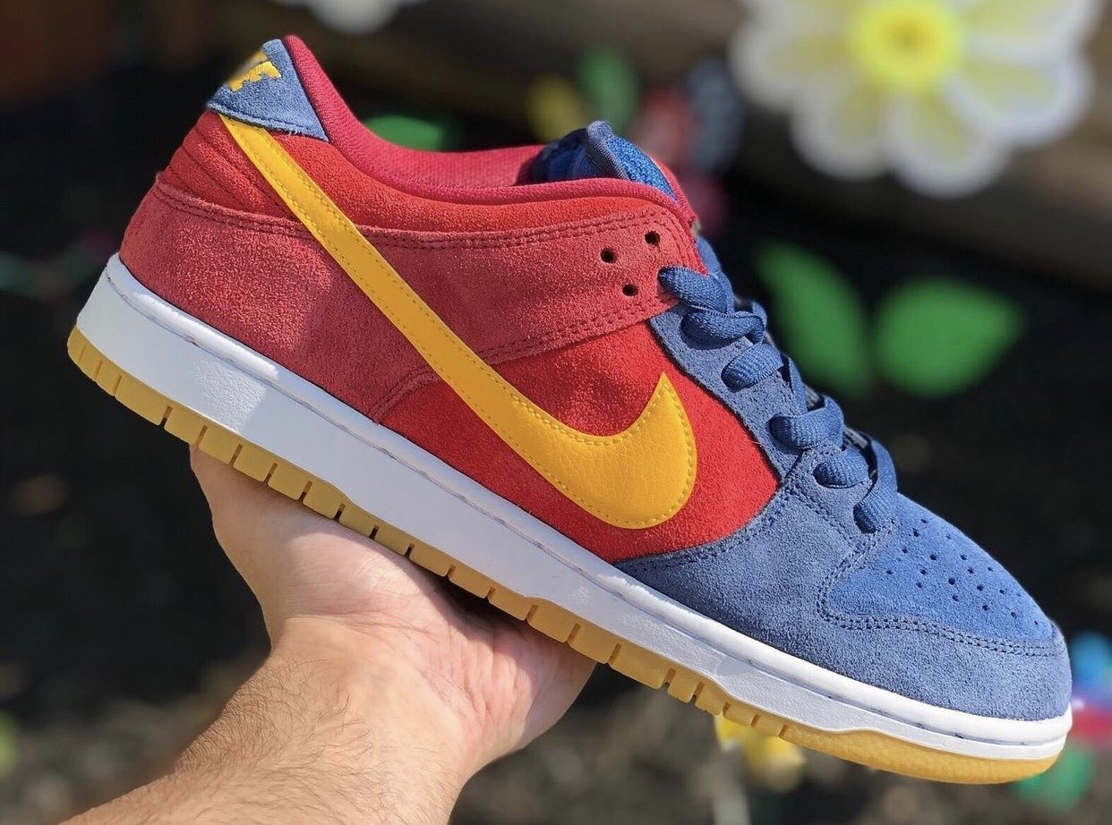 Nice Kicks on X Clear shots of the upcoming Barcelona Nike SB Dunk Low. https t YBzJ2VgMTr X
