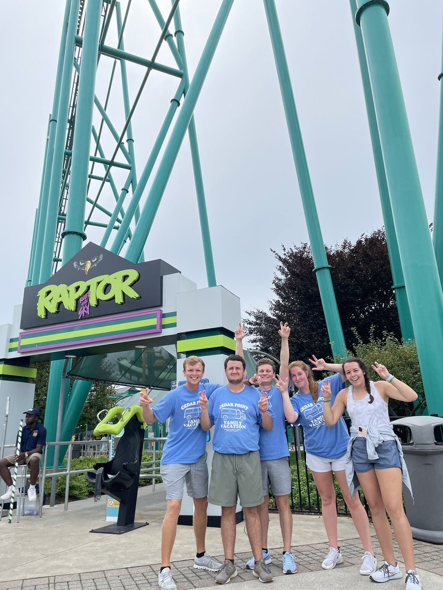 CCOCYAM's tweet photo. It’s been a super-fun day @cedarpoint with these good people! Rides and excitement everywhere. #YamilyMatters https://t.co/mssnJuAe97