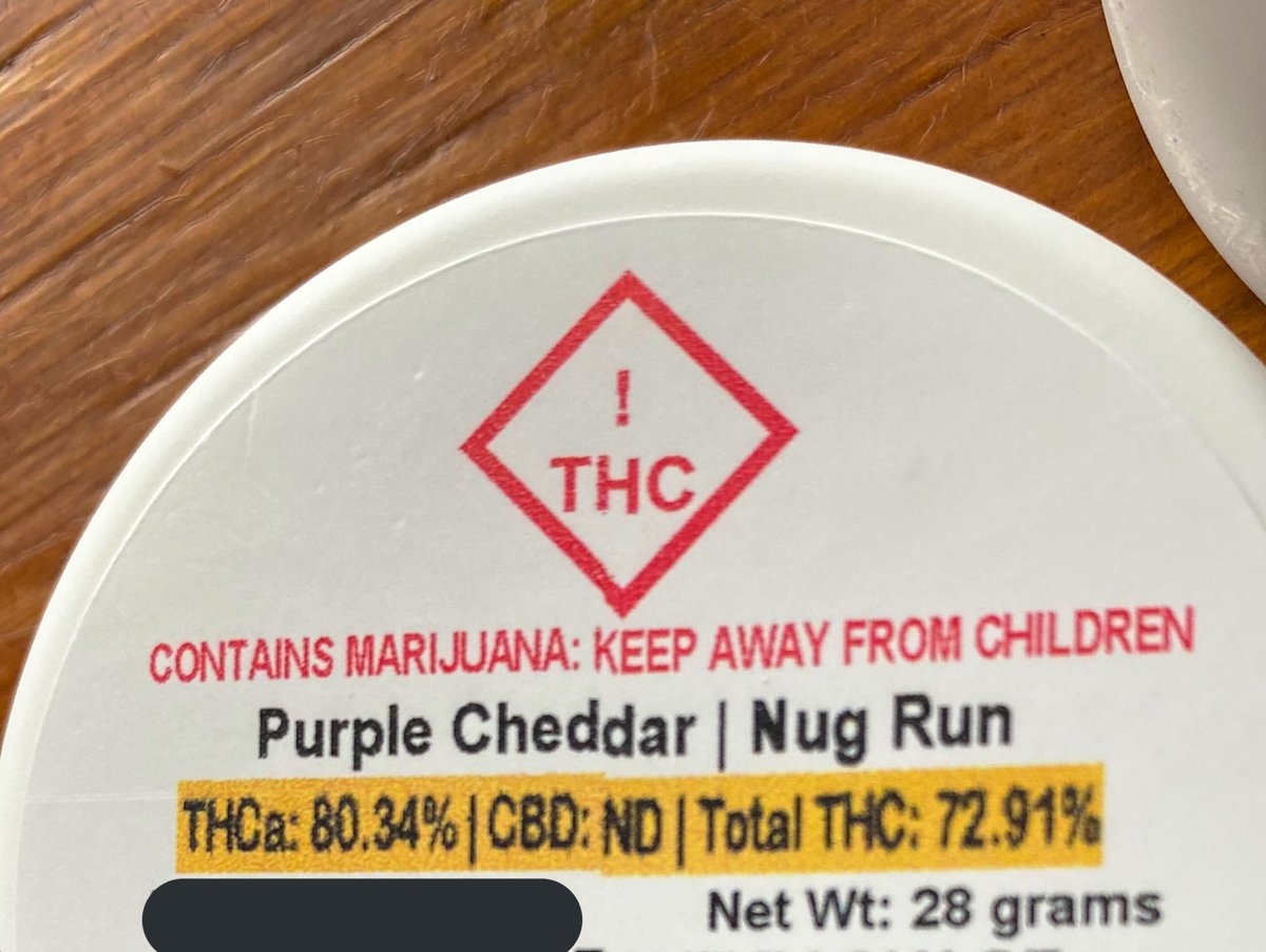 EmeraldZoo's tweet photo. Grand Daddy Purp X Cheese for an ounce of #PurpleChedder the smells alone are pungent enough to make the whole room smell of aged cheese. @ThirdEyeGuy5 I think youβd like this stuff. Tasted as good. Love this lab. #ColoradoConcentrates
#EZEvening https://t.co/ohV0bFkub3