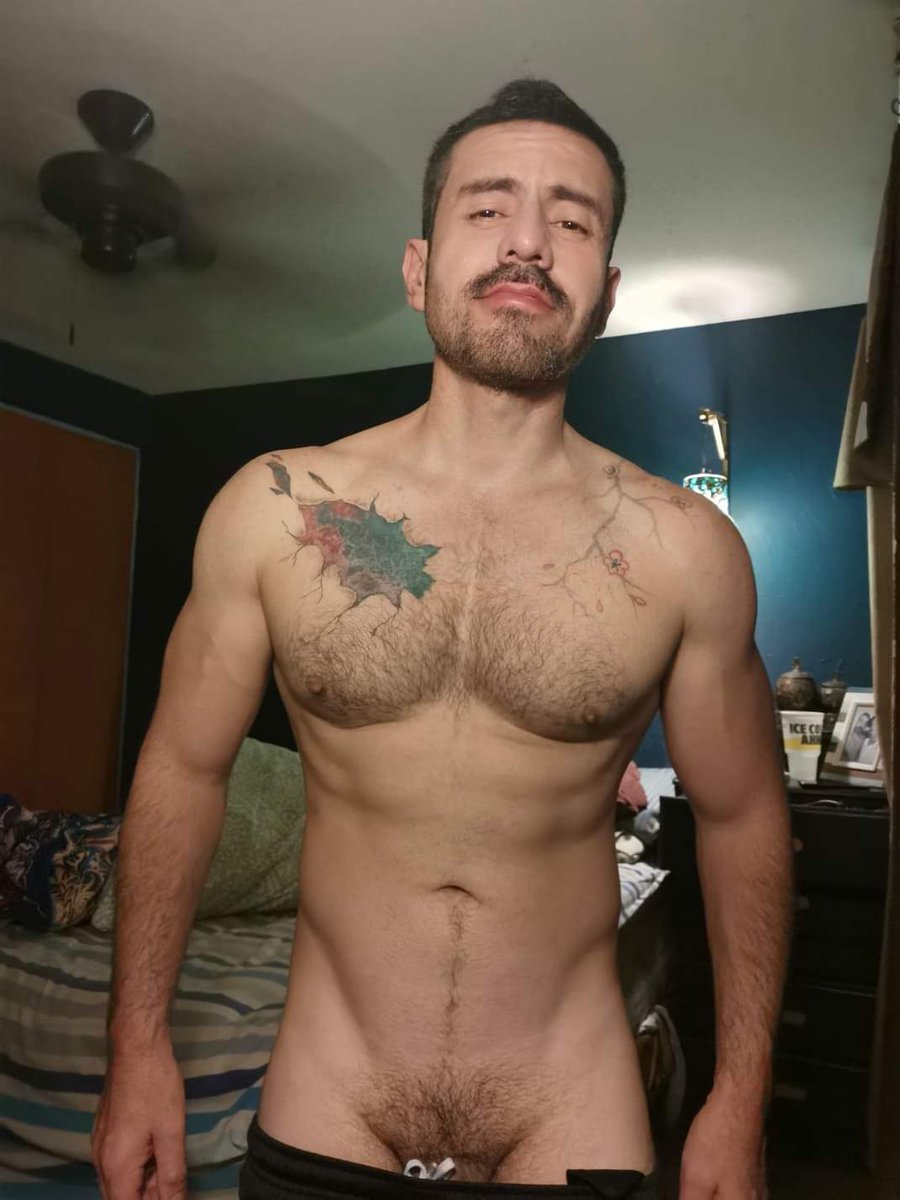 garovichu's tweet photo. Lo bajamos más???? Cómo les gusta mas su daddy? Con o sin pelos? 😈
Hoy nos vemos en #PuertoVallarta
@EncuentroGayMty
#hairybelly
#HairyHotness #hairy #hairydickmen #bushfetish #bush #bushview https://t.co/B0W0q7HvQ0