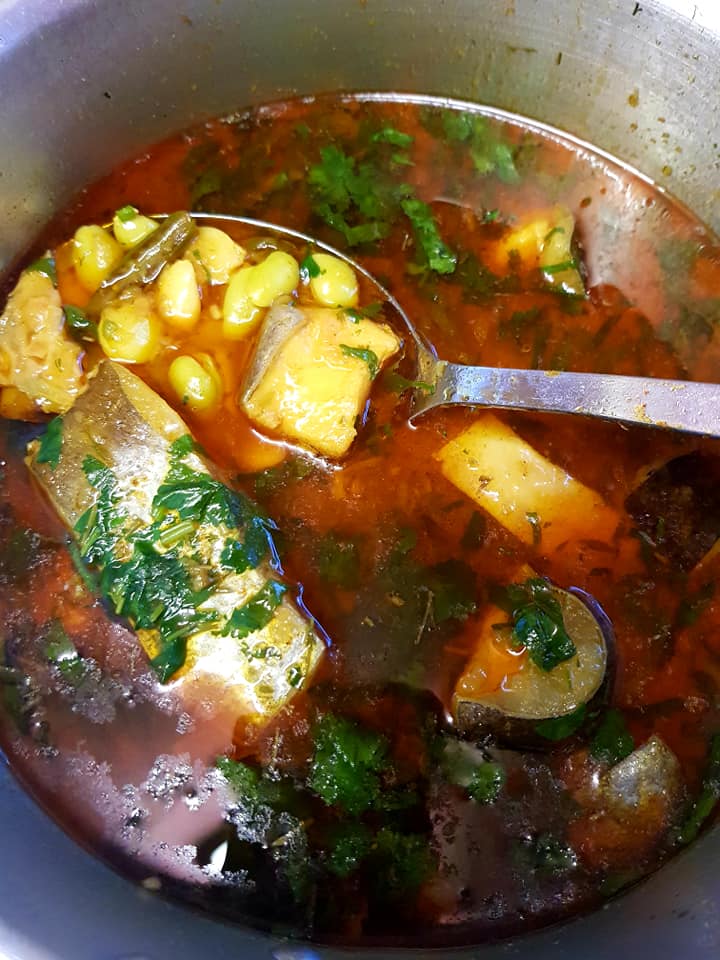 BengaliFoods's tweet photo. Bowal Fish with Flat Beans 😋

📸 Photos Courtesy: Shah Amir Ali (Manchester, UK) 

@BengaliFoods: For all foodies and fans of traditional #BengaliFoods and contemporary culinary #lifestyle. 

#Bengali #Foods #Fish #Bangladesh #BangladeshiFoods #FoodForThought https://t.co/pqv90Je0KJ