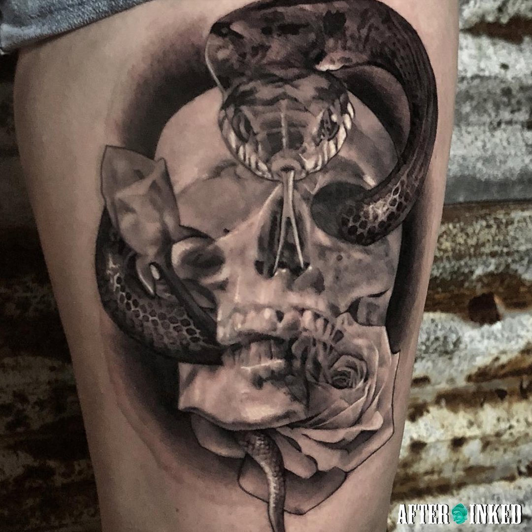 AfterInked's tweet photo. World Snake Day, let's take care of and protect this great and beautiful animal. #WorldSnakeDay #SnakeDay #Snake #afterinked #proudusers #formulatedforperfection #afterinkedeveryday #tattooaftercare #vegan #reptile #reptiles #snaketattoos #aaron_tatau #leoacid #toriteratism https://t.co/mbcgxp4UCM