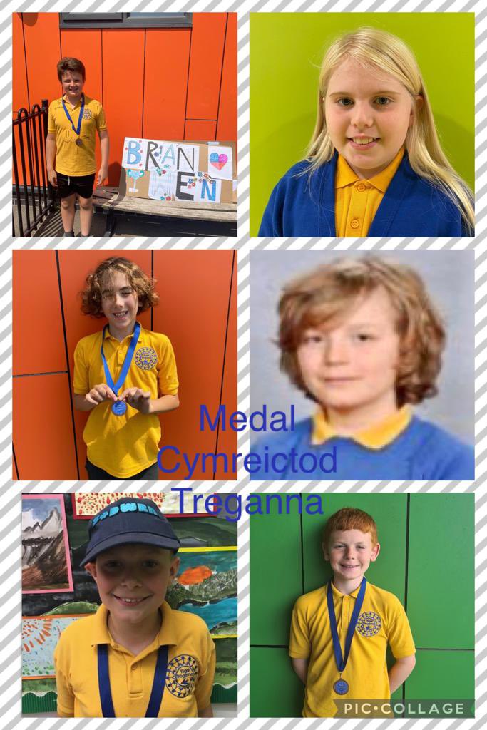 SiarterTreg's tweet photo. hyfryd oedd medru diolch a llongyfarch tô hŷn yr ysgol ar ddiwrnod ola’r flwyddyn ysgol @Bl5Treganna a @bl6treganna yn arwain yr ysgol drwy siarad Cymraeg gydag eraill ymhob sefyllfa-DIOLCH ⭐️🏅rydych chi’n wych 👏🏻#hafhapus #cofiwcheichcymraeg 🏴 https://t.co/970h8TIDQq