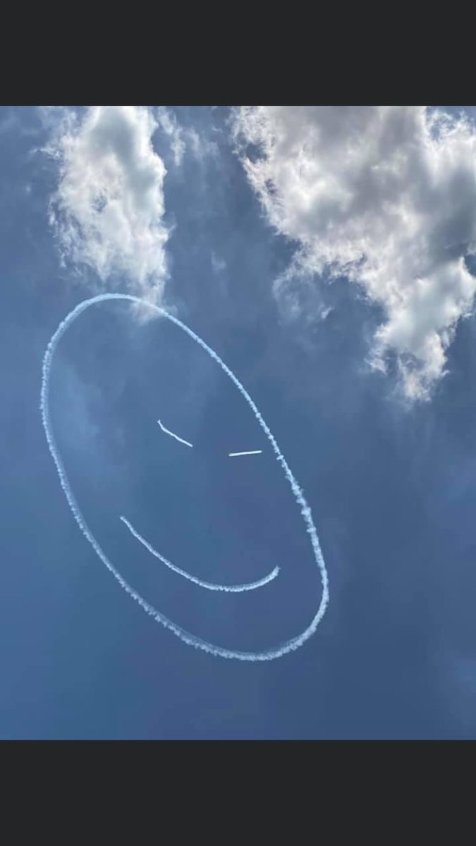This has sprung up on my fbook friends timelines so many times today. Thank you <a href="/RichgoodwinS2S/">Rich Goodwin Airshows</a> . I don’t believe you know how many people you are bringing happiness to today over North Bristol &amp; Glos 👍