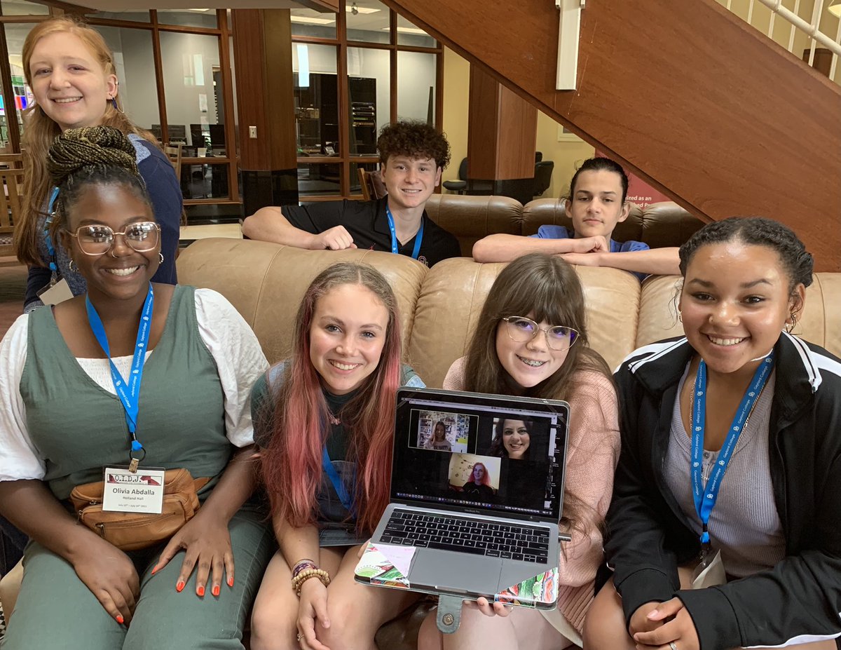 Our Oklahoma high school journalists and (on the laptop) our Russian students who joined in virtually to <a href="/OIDJStories/">Gaylord OIDJ</a> <a href="/GaylordCollege/">Gaylord College</a> for a week of scholastic media training. Thanks to <a href="/tsetsura/">Katerina Tsetsura</a> for connecting to Russian students with us! International friendships!