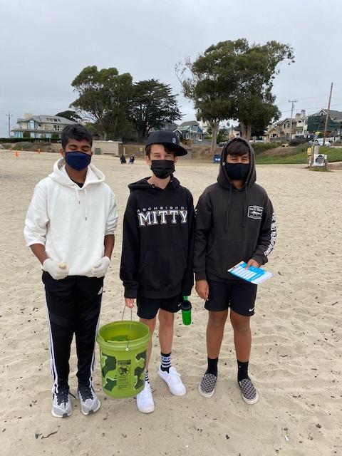 AMHS_CM's tweet image. Mitty students in our summer Faith in Action program working doing a beach clean up in Santa Cruz.  Thank you Monarch for protecting our common home! #amhsheartsonfire
