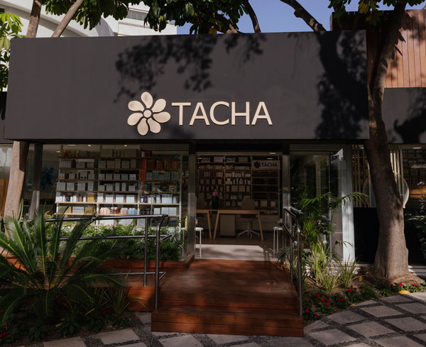 Para  los que disfrutéis las #vacaciones en Marbella, o viváis ahí, o cerca, os informo que acaban de abrir un nuevo centro de belleza #Tacha beauty &amp; #Wellness en el hotel Don Pepe gran Meliá. Os explico todos los detalles en este post, avisados quedáis bellezaerestu.com/novedades/tach…