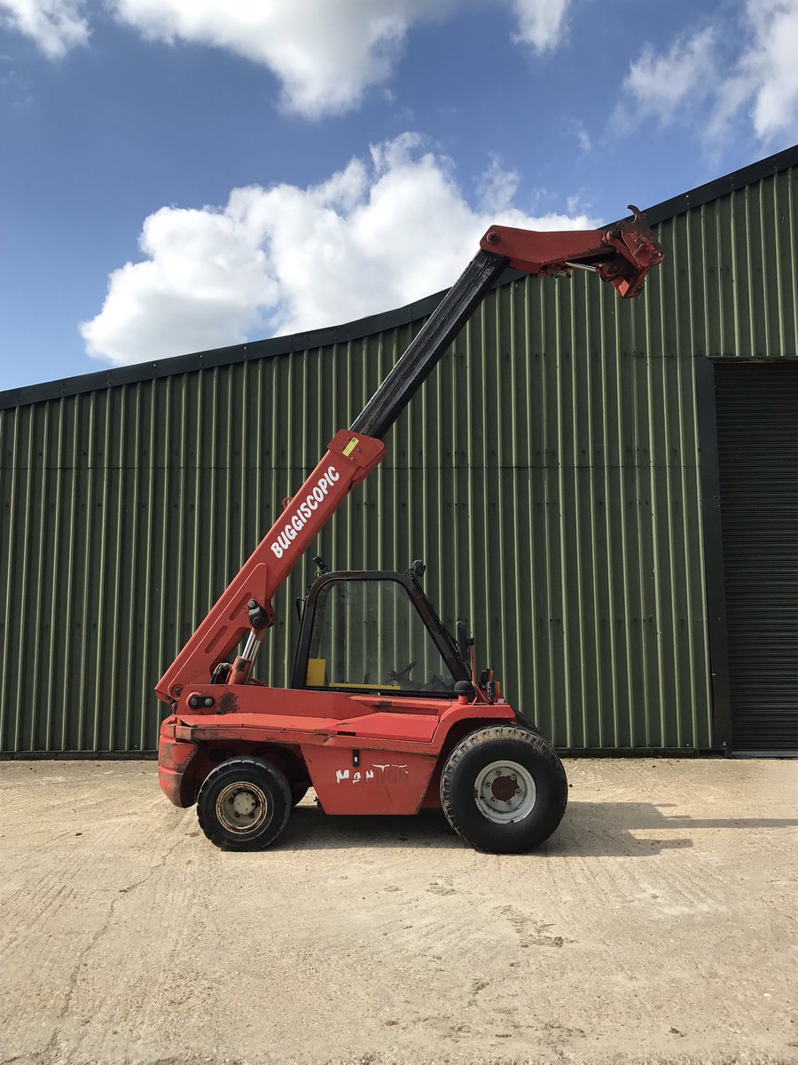 addisonslamb's tweet image. FOR SALE: Manitou BT420 
Genuine machine, hugely capable with 4m boom 2t lift. 4WD. Rear wheel steer. Been a great machine on our calf unit. Only selling as upgrading to a full size telehandler. PM if interested. Based nr Bedford.