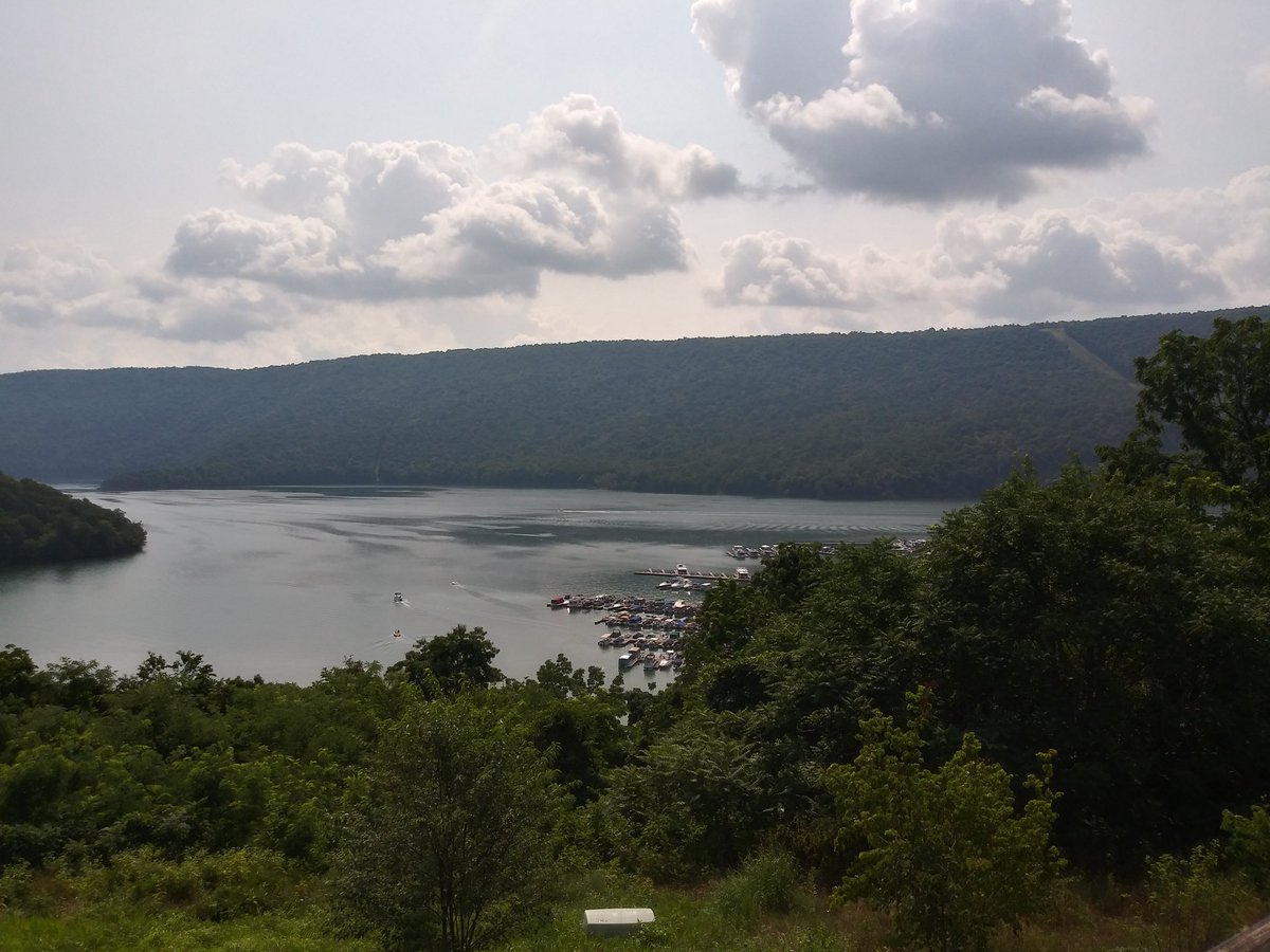 ChrissyPohler's tweet image. I love #RaystownLake but there's no place like home and your own comfortable bed.