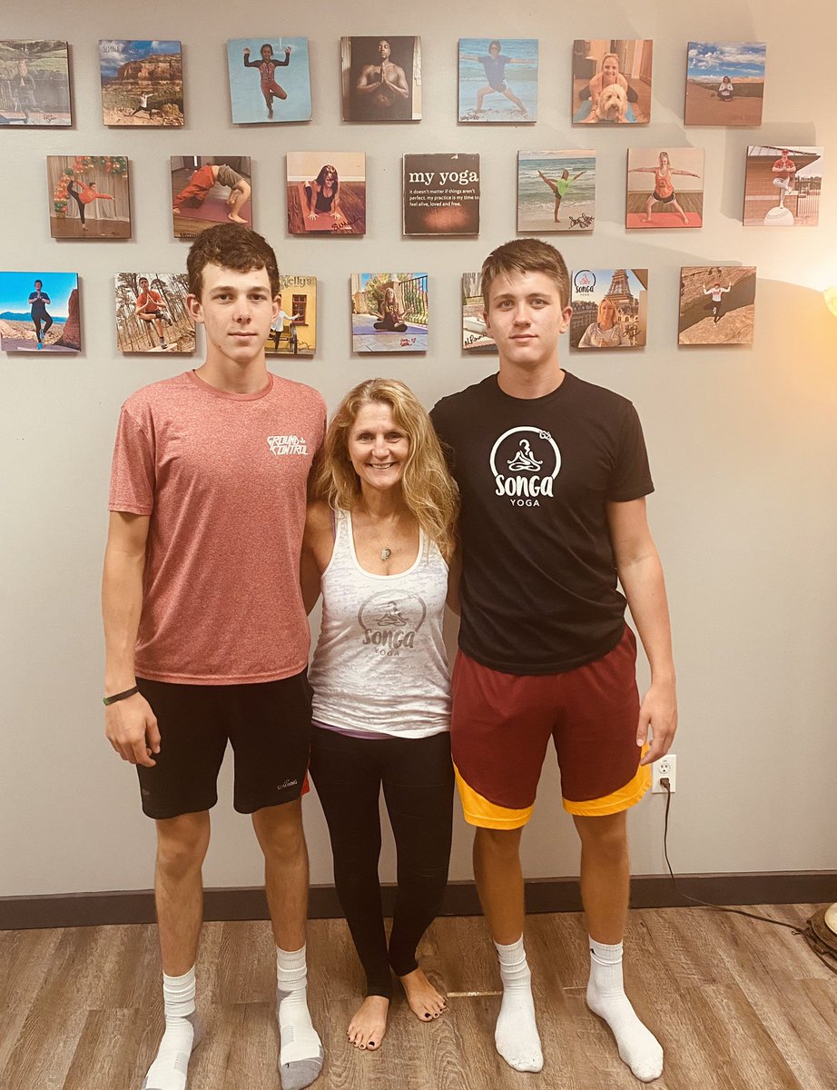 hotyogaqueen's tweet image. Got some yoga in with athletes this week...also updates on some of my clients using what they learn on the road...@JHHyneman @MaryHyneman @RazorbackBSB #pigeonpose