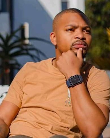 Riskysa11's tweet photo. Mara president enjoy being On tv Shem😔💔 https://t.co/DisSD5Dr1y