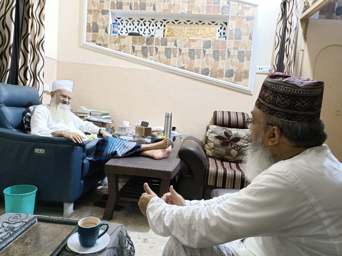 sufichannellive's tweet photo. Today, Had A Very Nice And Precious Moment Spent With, Janashin-E-Huzur Muhaddis-E-Azam Hind, Huzur Shaikh Ul Islam Hazrat Syed Muhammad Madni Ashraf Ashrafi Al Jilani And Janashin-E-Huzur Sufi-E-Millat Huzur Ashraful Ulema Abul Hasan Syed Muhammad Ashraf Ashrafi Al Jilani https://t.co/gEOJh3sqHj