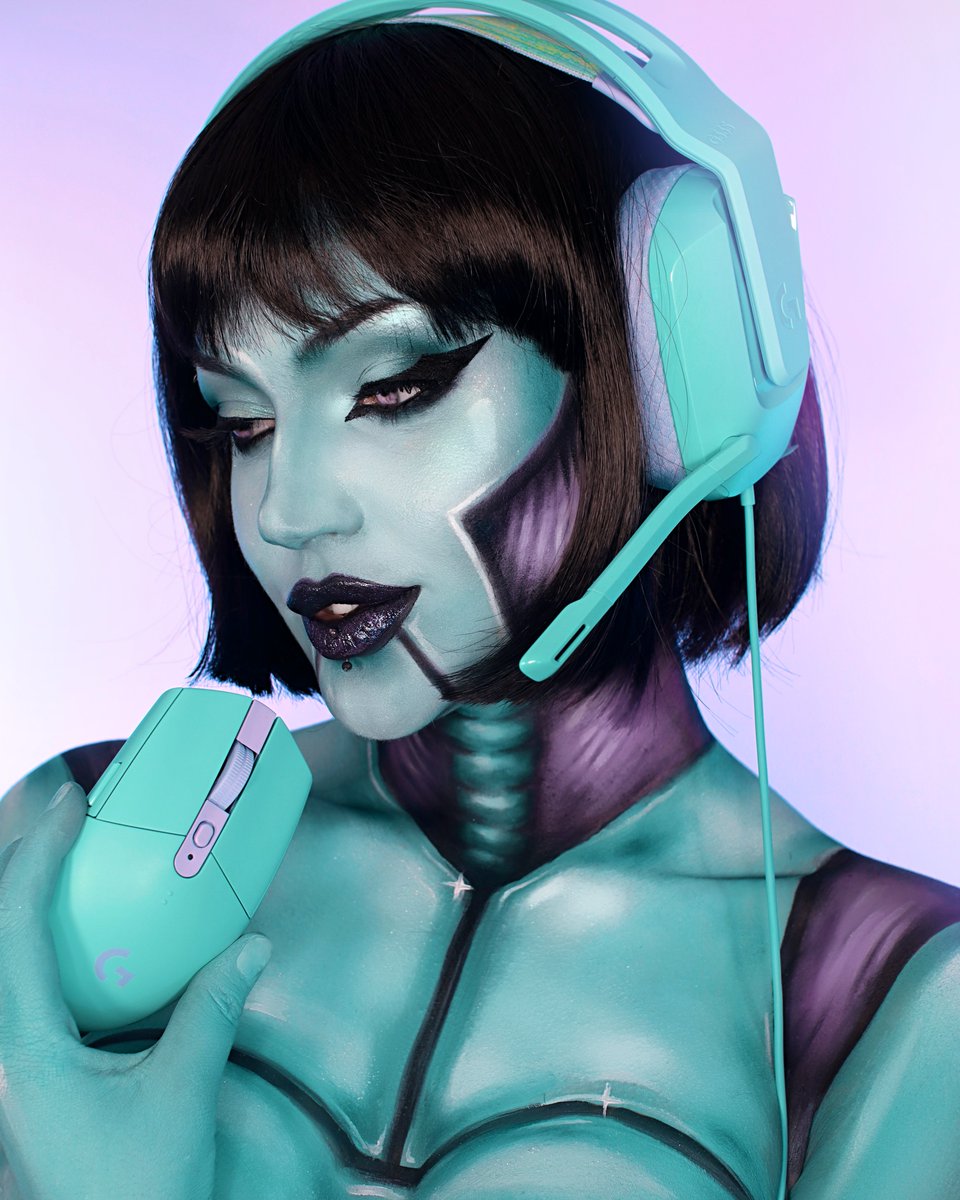 djarii's tweet photo. AHH! Excited to share these pics! Again, I got the opportunity to showcase my creative talents in collab with @LogitechGUK - inspired by the mint styled Colour Collection G305 and G335 I designed my very own LogiGorl! #LogitechGUK #ad
Shop here! -> https://t.co/WaTXknUvrS https://t.co/iXxHE4w2ic