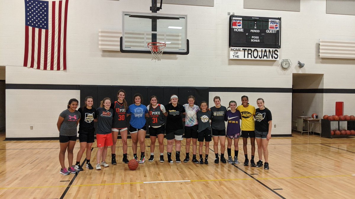 SCLadyTrojansBB's tweet photo. Awesome workout today with SC Alum, Coach Shelby Wheeler of Pikeville!! Thank you, @Coach_Wheeler1! https://t.co/Lh8eGAuzXq
