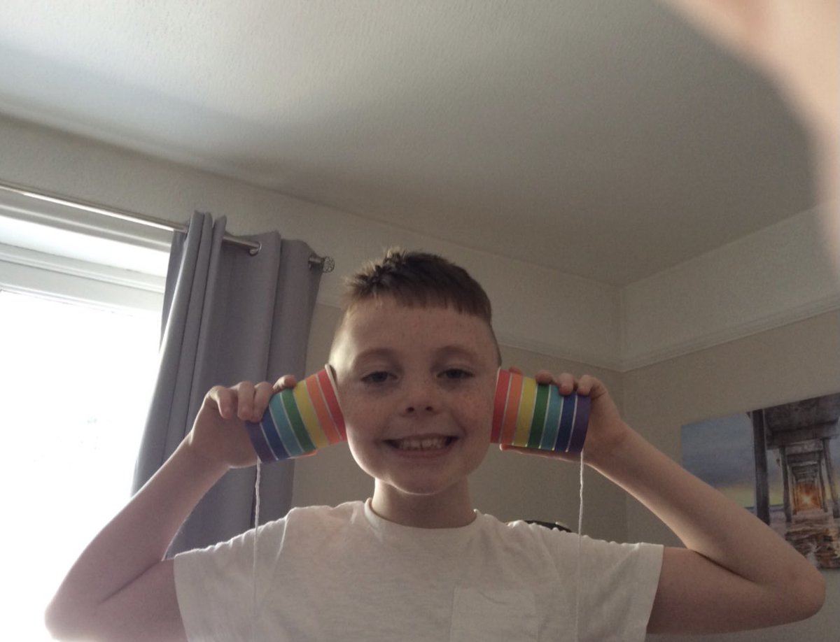 BirchwoodCE's tweet photo. Year4 loved #scienceweek Isolation won’t stop us enquiring🔍.Our topic was sound and we were fascinated by Alexander Graham Bell’s invention of the telephone so we created a string telephone to see how vibrations & sound waves travel through objects #bcepsscienceweek #bcepsyear4 https://t.co/VsTF5bNx7M